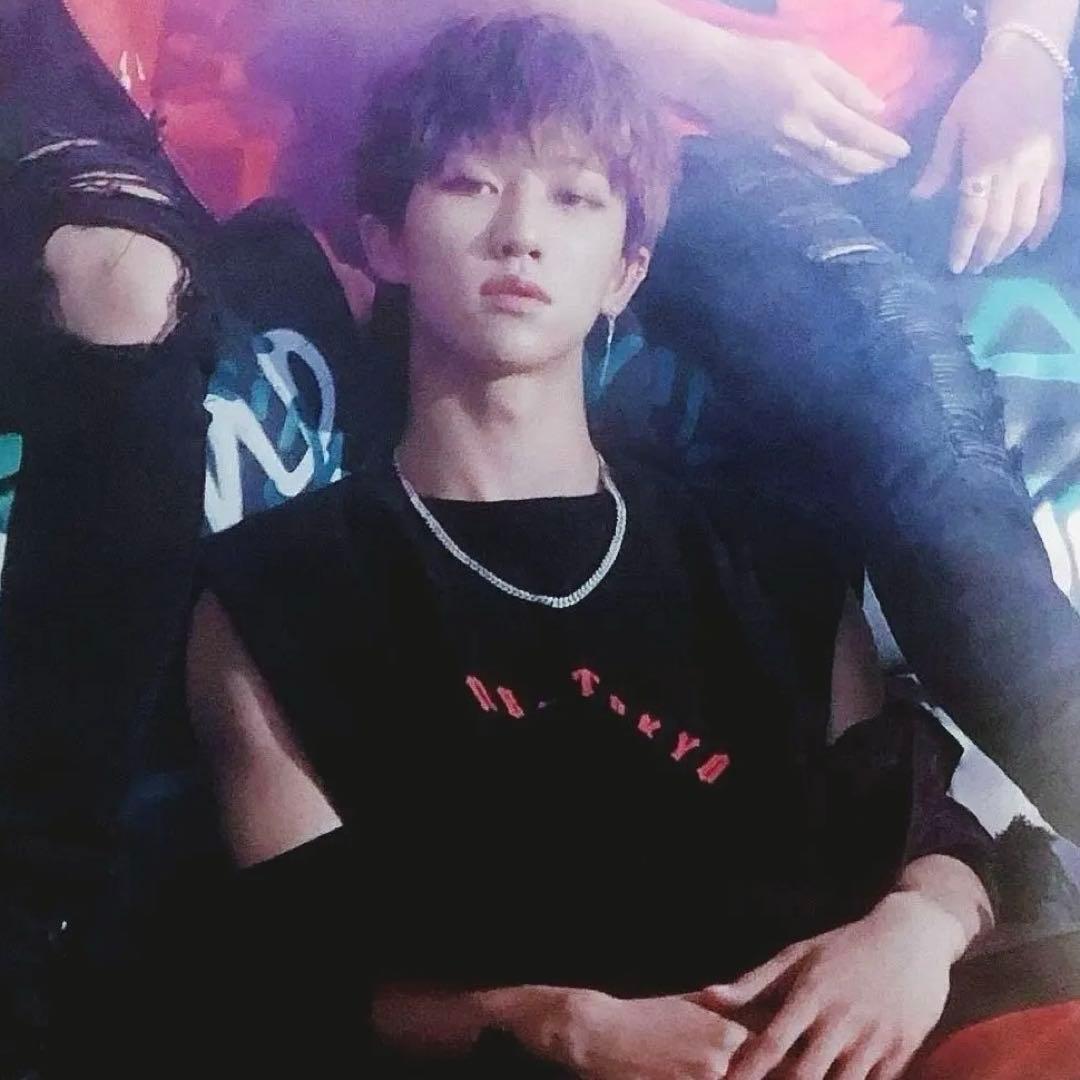 SEVENTEEN エッジコン ポスター パフォチ ジュン 徐明浩 ホシ ディノ