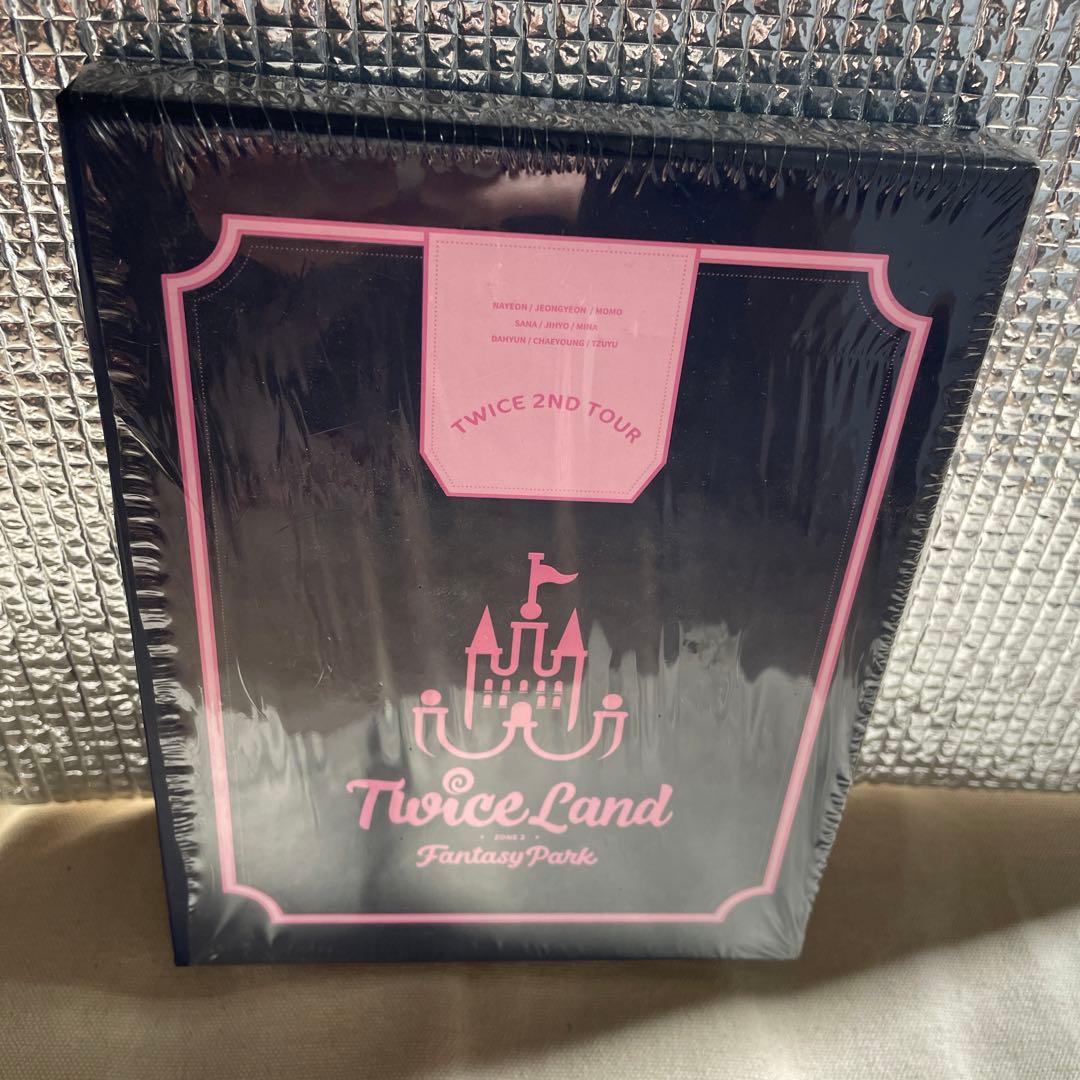 ミュージック TWICE 2ND TOUR Amazon.co.jp: TWICE 2ND TOUR TWICELAND ZONE 2:Fantasy Park : TWICE