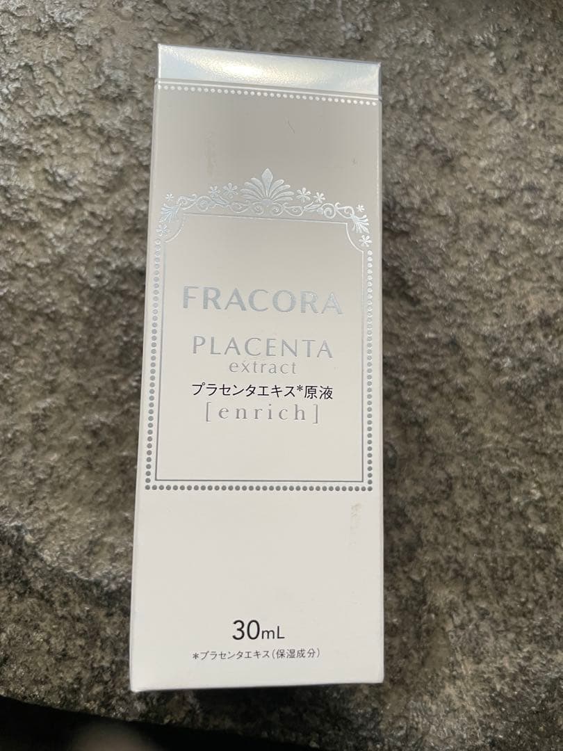 FRACORA PLACENTA extract 30mL - メルカリ