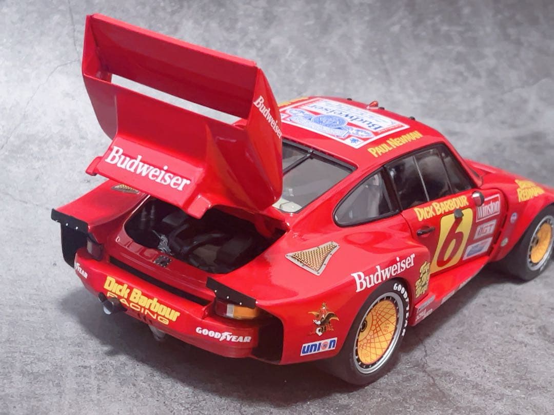 エグゾト 1/18 ポルシェ 935 ターボ Budweiser No.6 - メルカリ