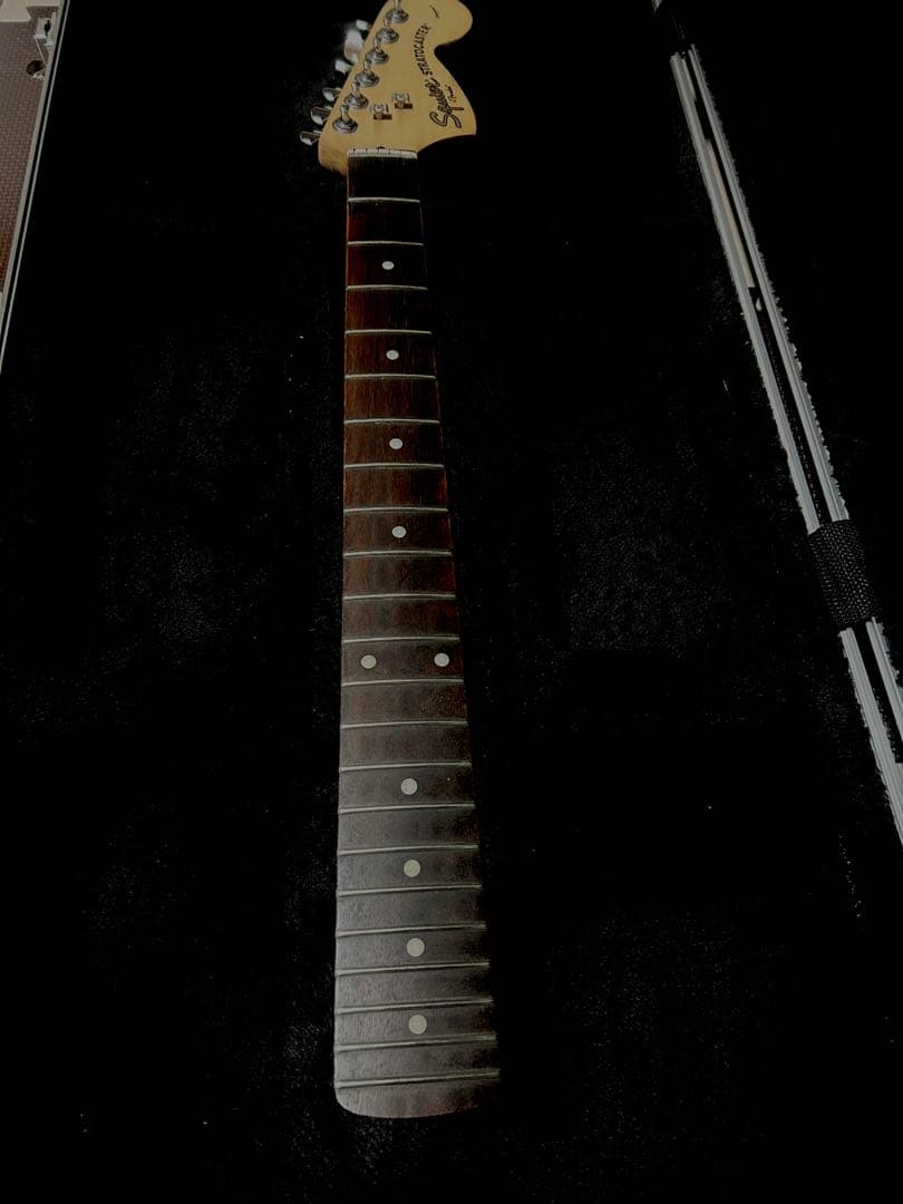 2003年製 Squier ストラト ネック／22F／ローズ指板 オリジナルヘッドネックローズ指板 22F STエンド通販｜ギターワークス