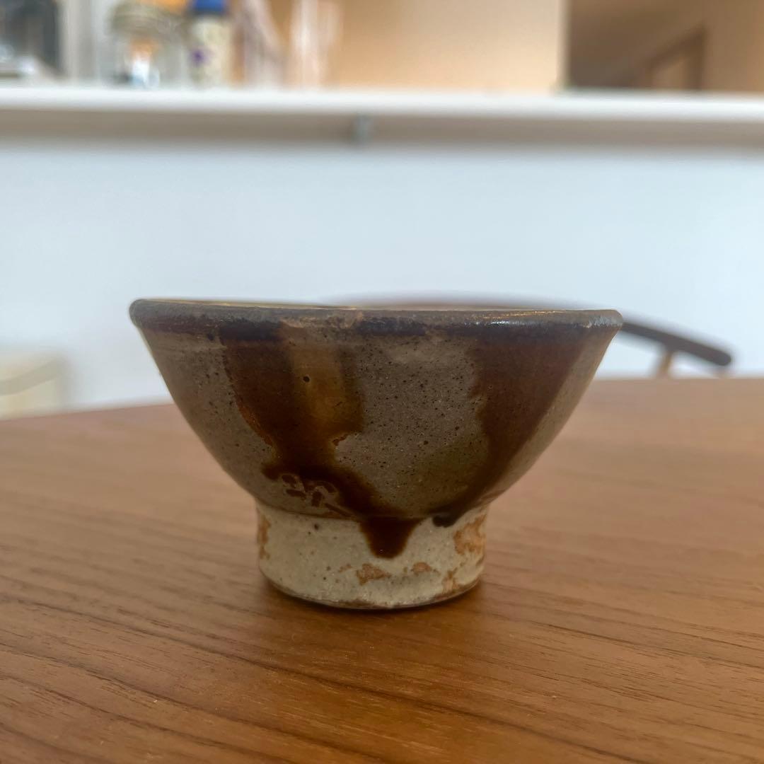 人間国宝 金城次郎 作 三彩ぐい呑み（共箱なし） 壺屋焼・やちむん