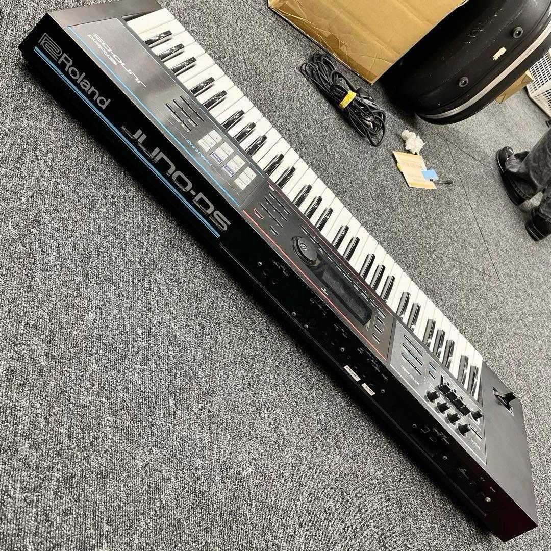 11196】Roland JUNO-DS 61鍵シンセサイザー ブラック - メルカリ