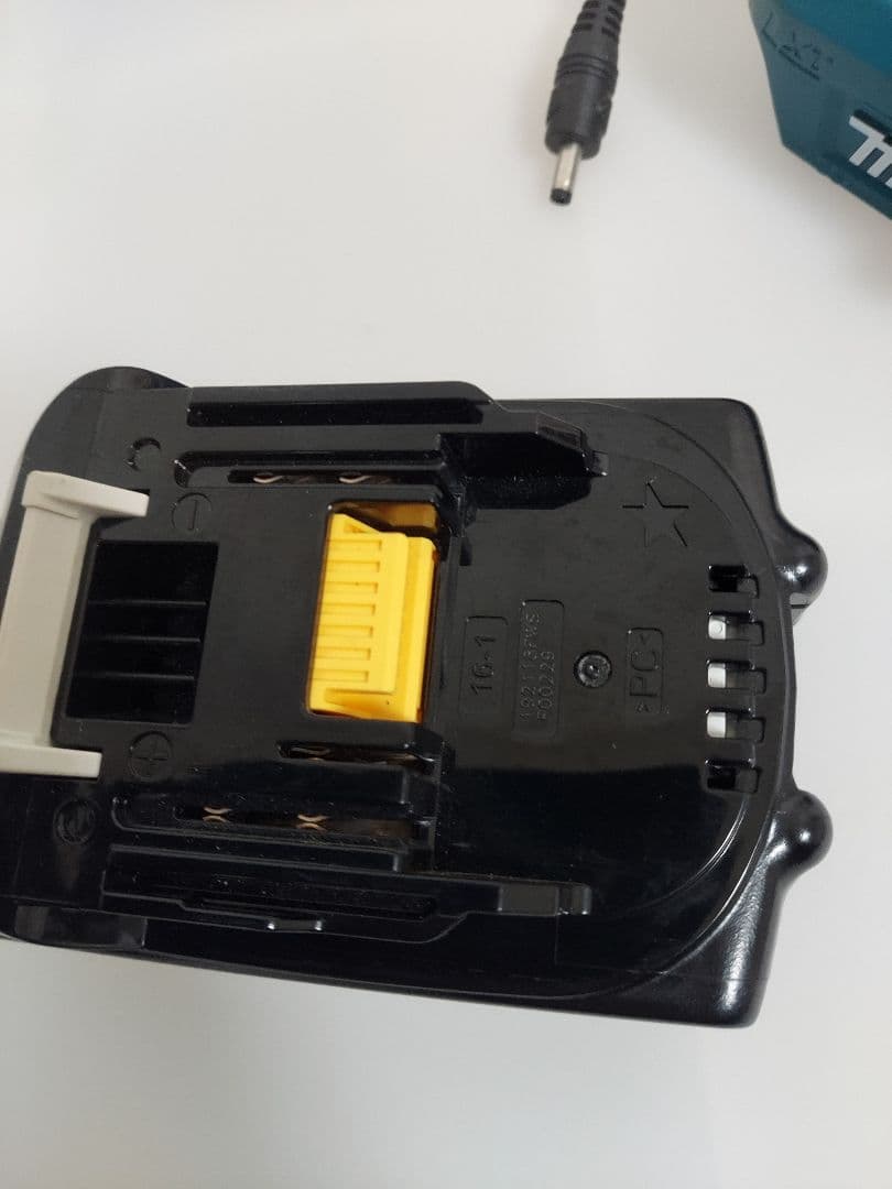 z*2様 マキタ 18V 2.0Ah BL1820B 空調服　ファン　ホルダ　フ