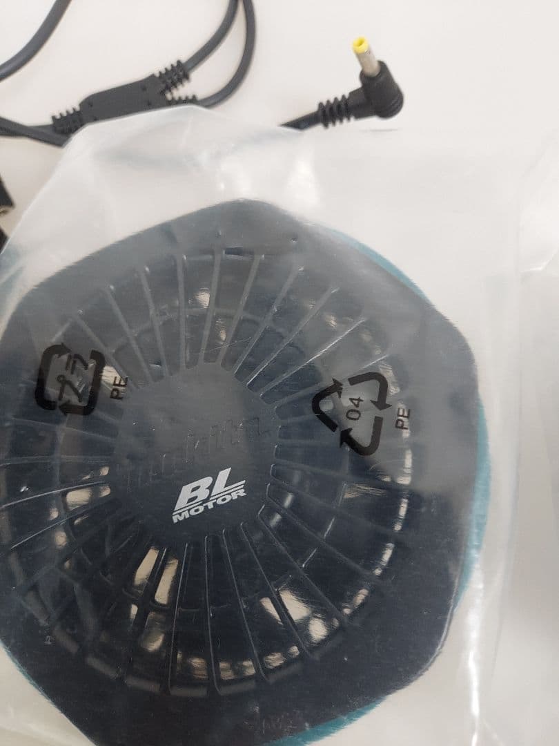 z*2様 マキタ 18V 2.0Ah BL1820B 空調服　ファン　ホルダ　フ