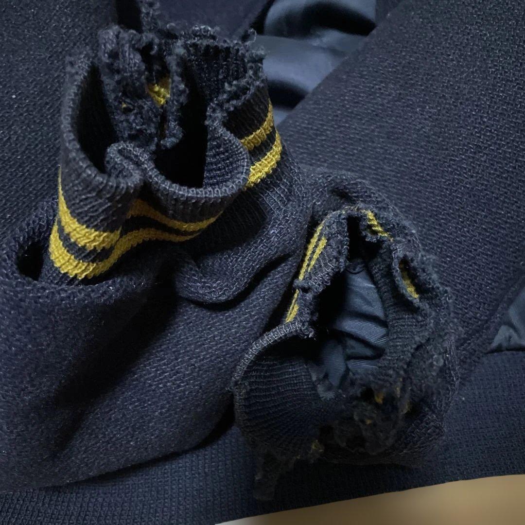 R*様 60s USA製 BUTWIN ウール スタジャン 裏地 サテン 紺 黄 - メルカリ