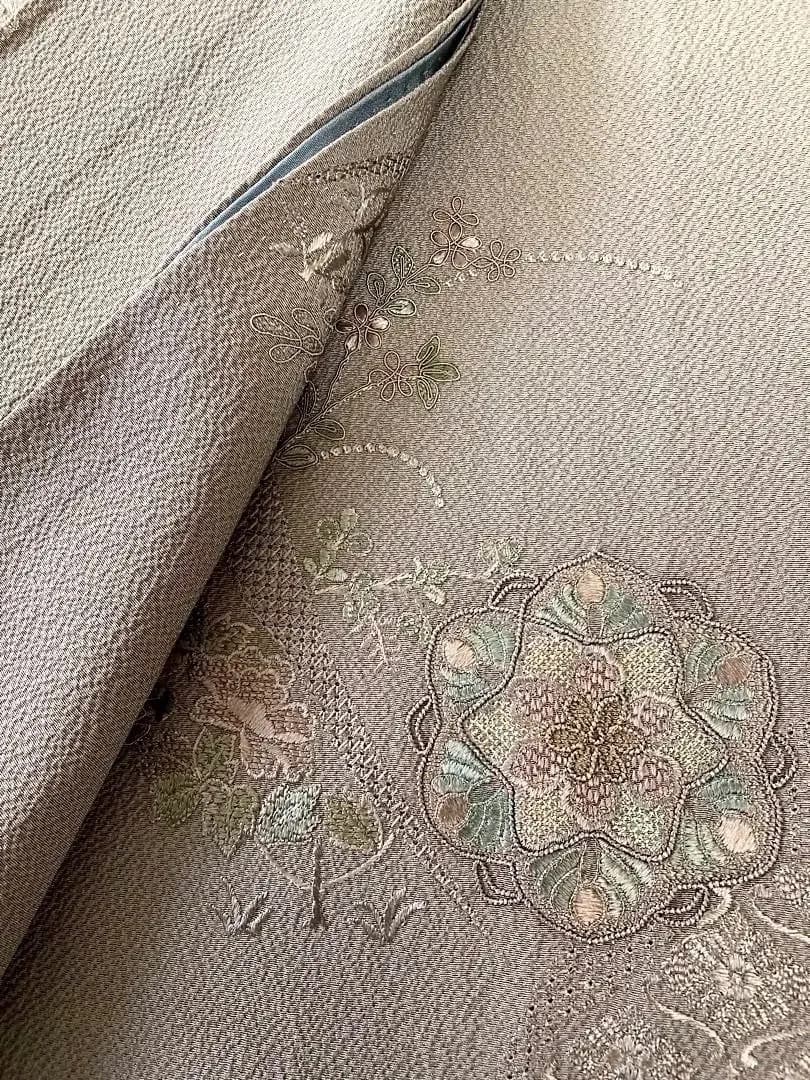 未使用 長期保存品 精緻な汕頭刺繍 上質正絹縮緬 訪問着 秀逸染め