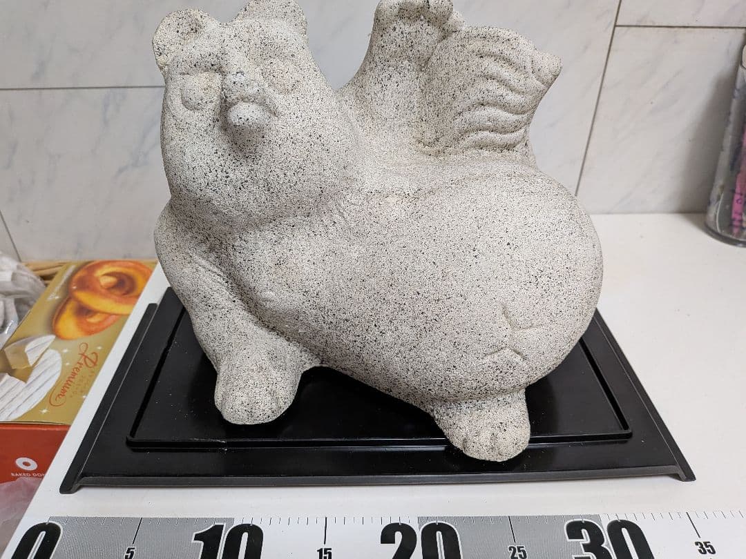 花崗岩（御影石）全長24X横幅23X高さ24センチ重量10