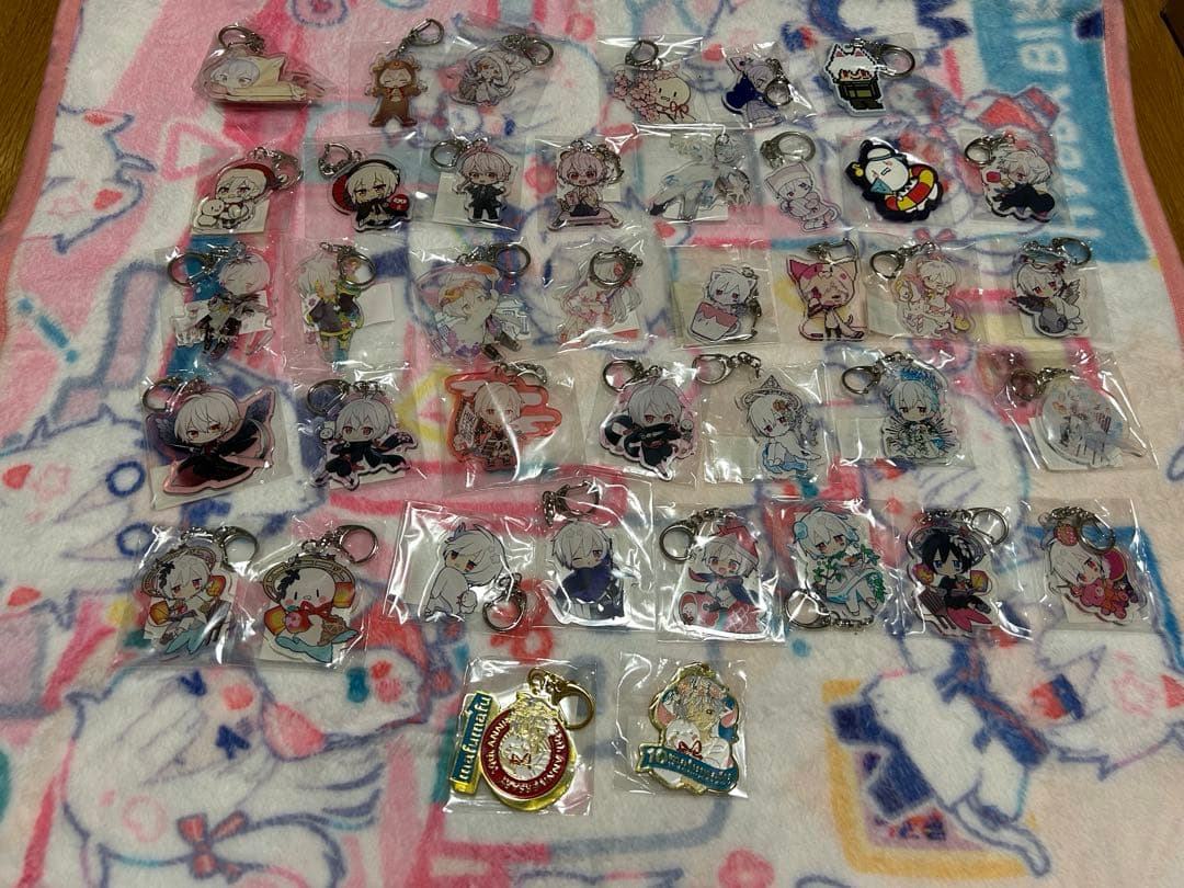 まふまふ アクリルキーホルダー 71wD-U6ZlRL._AC_SY350_QL65_.jpg