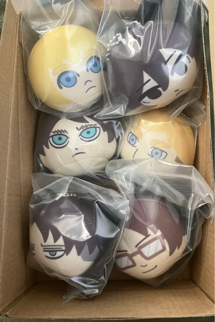 進撃の巨人 巨人展final おまんじゅう にぎにぎマスコット - メルカリ