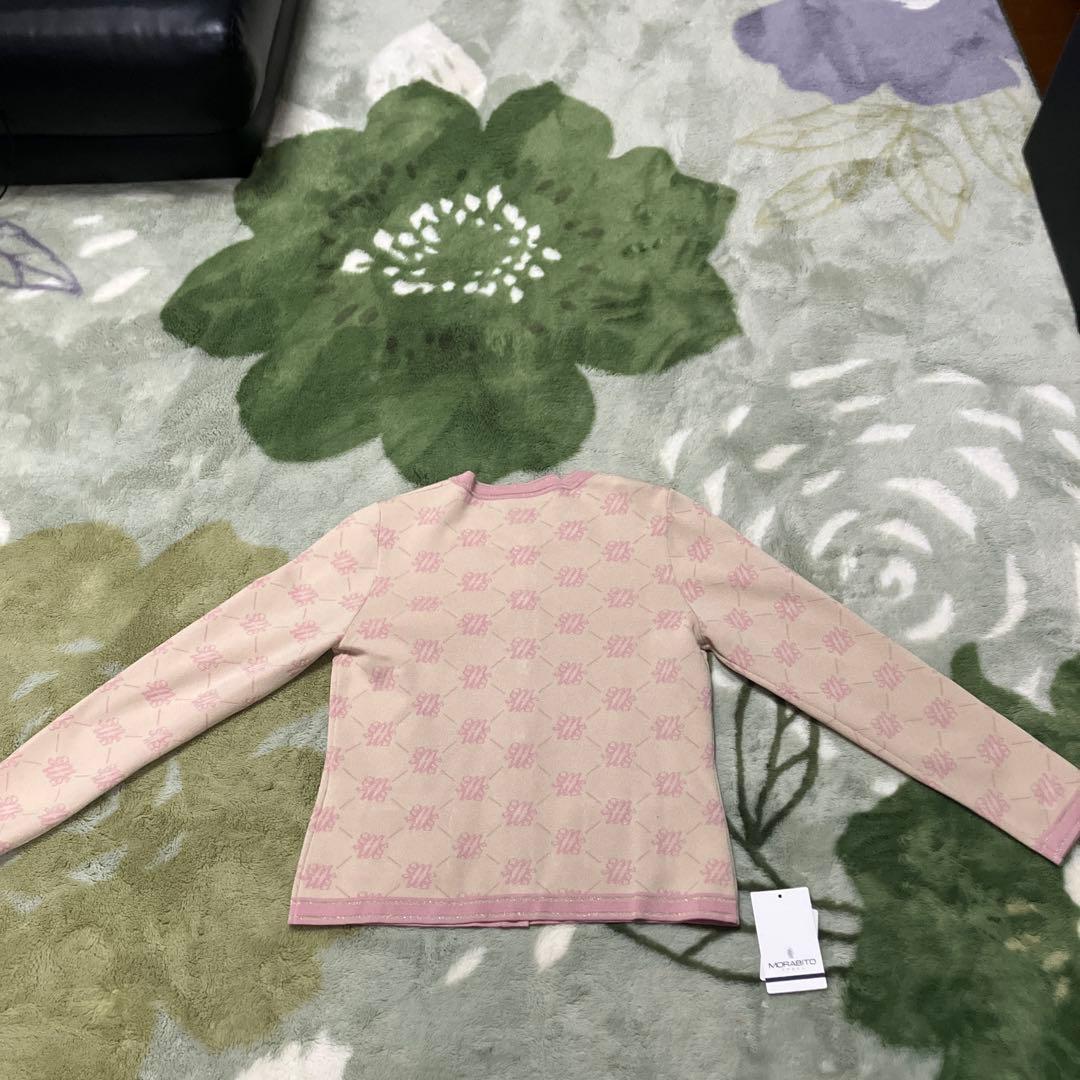 新品未使用モラビトスペル ピンク系 ボタン付きカーディガン - メルカリ