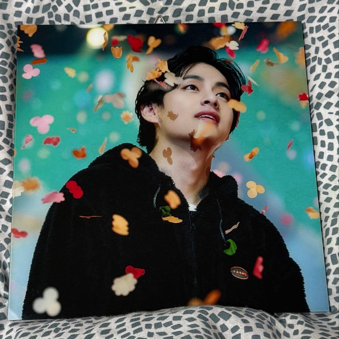 BTS テヒョン テテ V アクリル額縁 マスター nunav - メルカリ