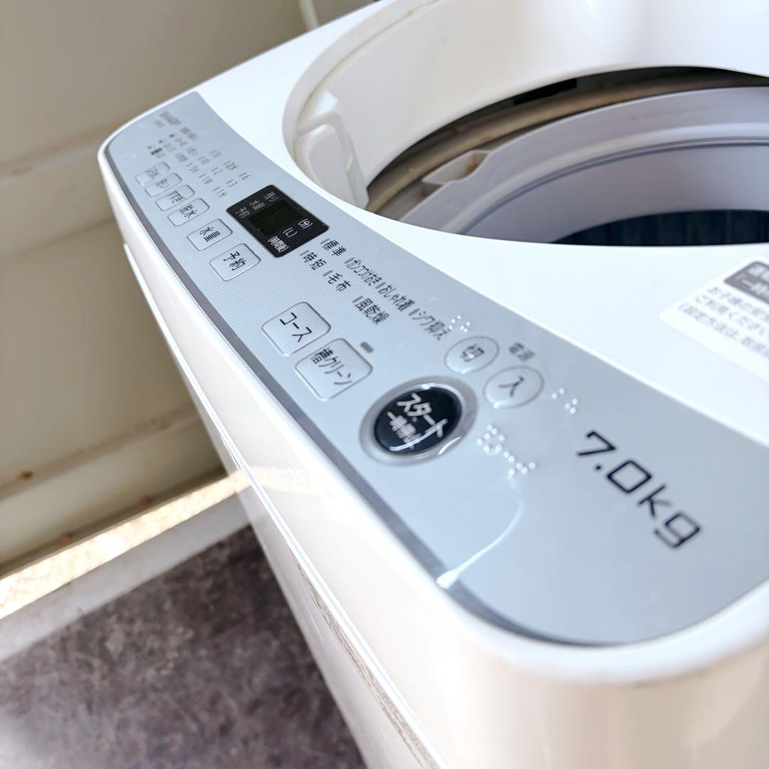 69運搬取付無料！ホワイト純正SHARPシンプル操作穴無し清潔洗濯機！完動