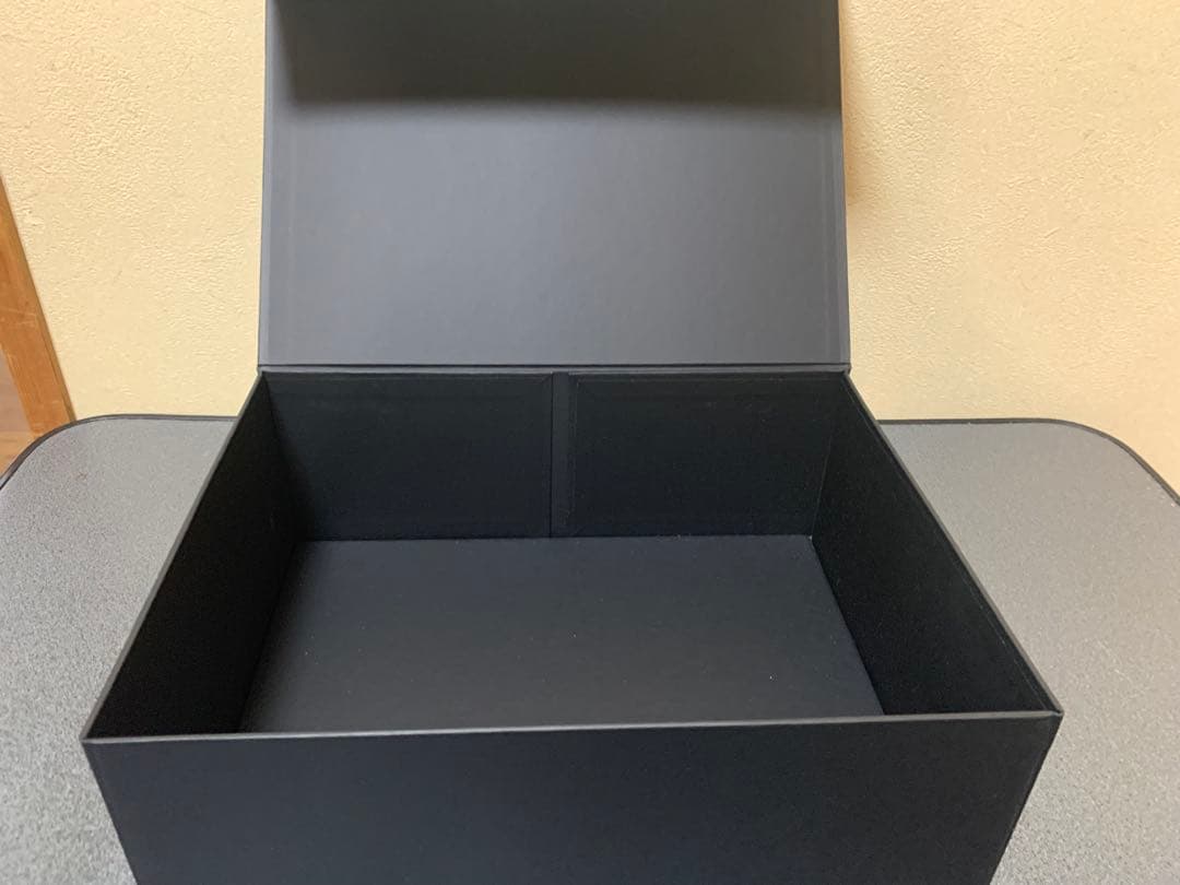 CHANEL シャネル 空箱 マグネット式 24x31x12cm - メルカリ