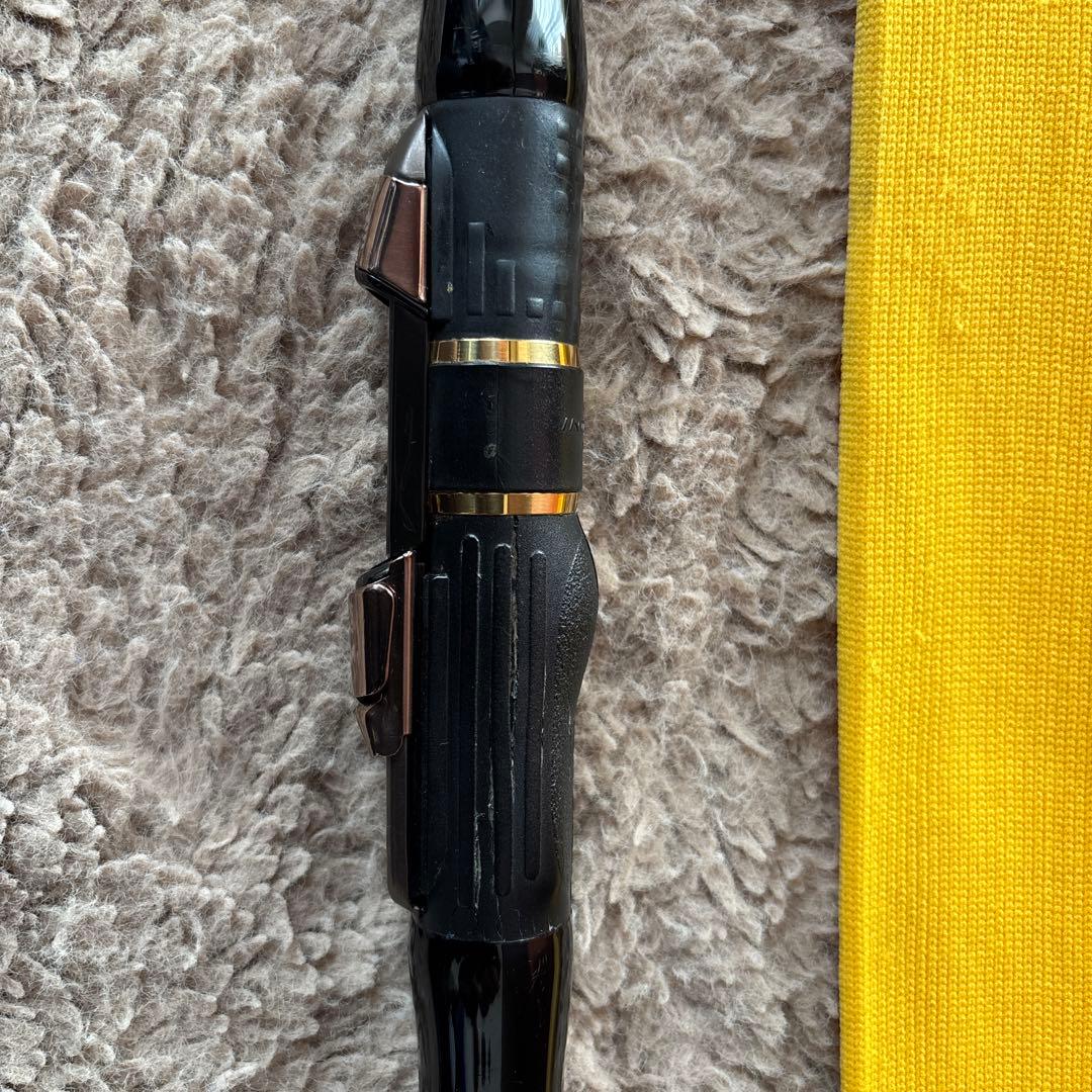 INTESSA G-Ⅶ 磯竿 2.53m 赤と黒