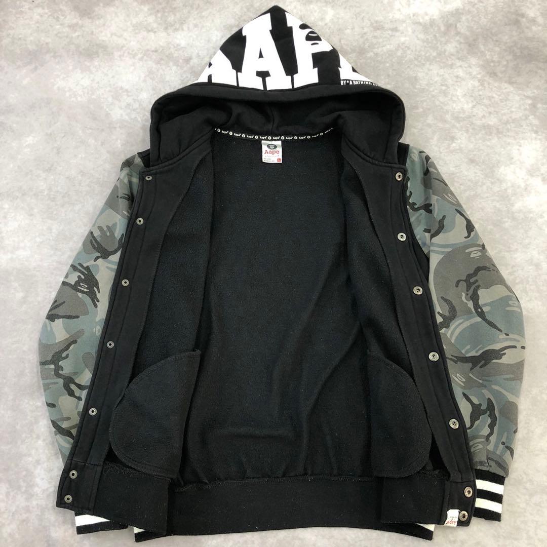 A BATHING APE アベイシングエイプ フードロゴ カモフラ スタジャン