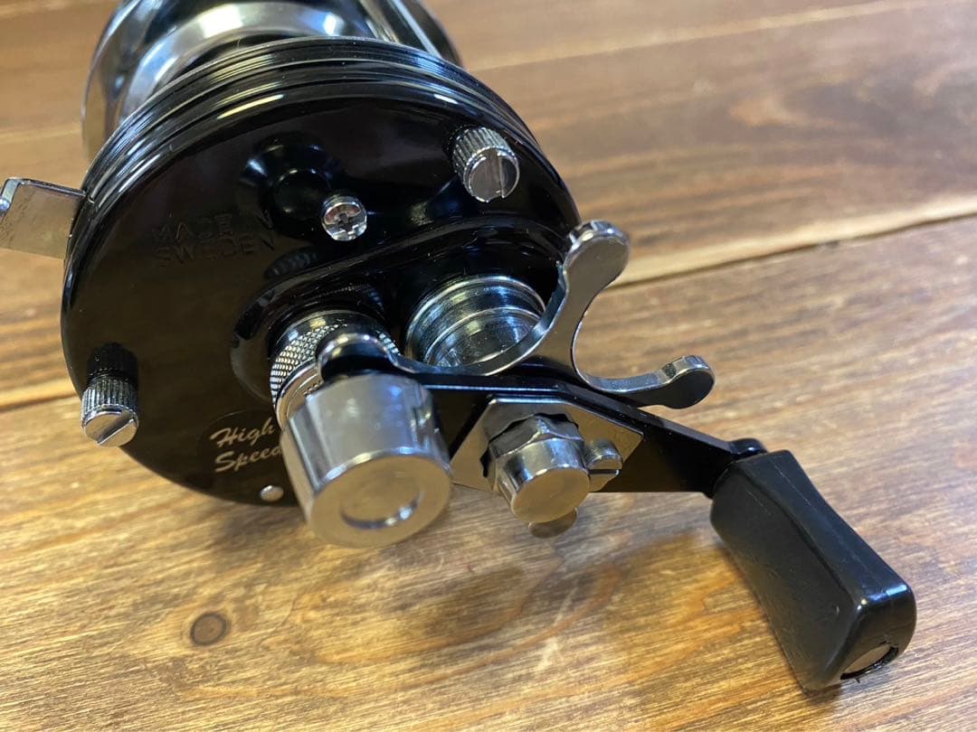 お値下げ中です！ABU 5000c アブ アンバサダー 限定品 25周年 - メルカリ