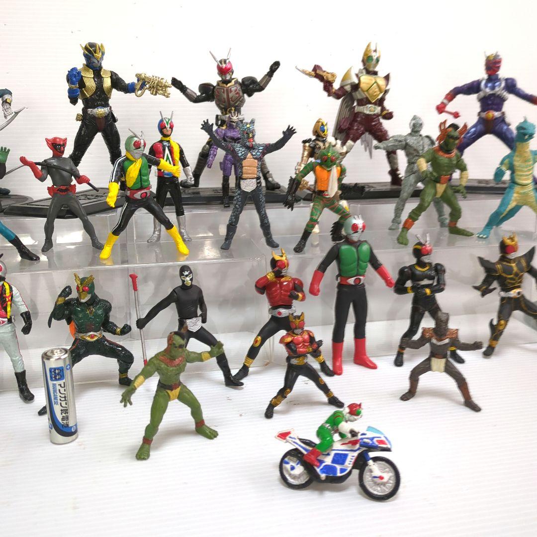 歴代仮面ライダーフィギュアまとめ売り - メルカリ