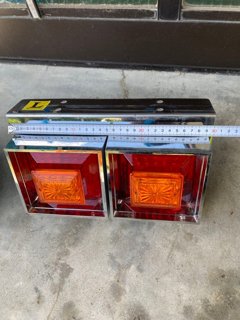 トラック テールランプ ジェット デコトラ 小型 かずくん様専用 - メルカリ