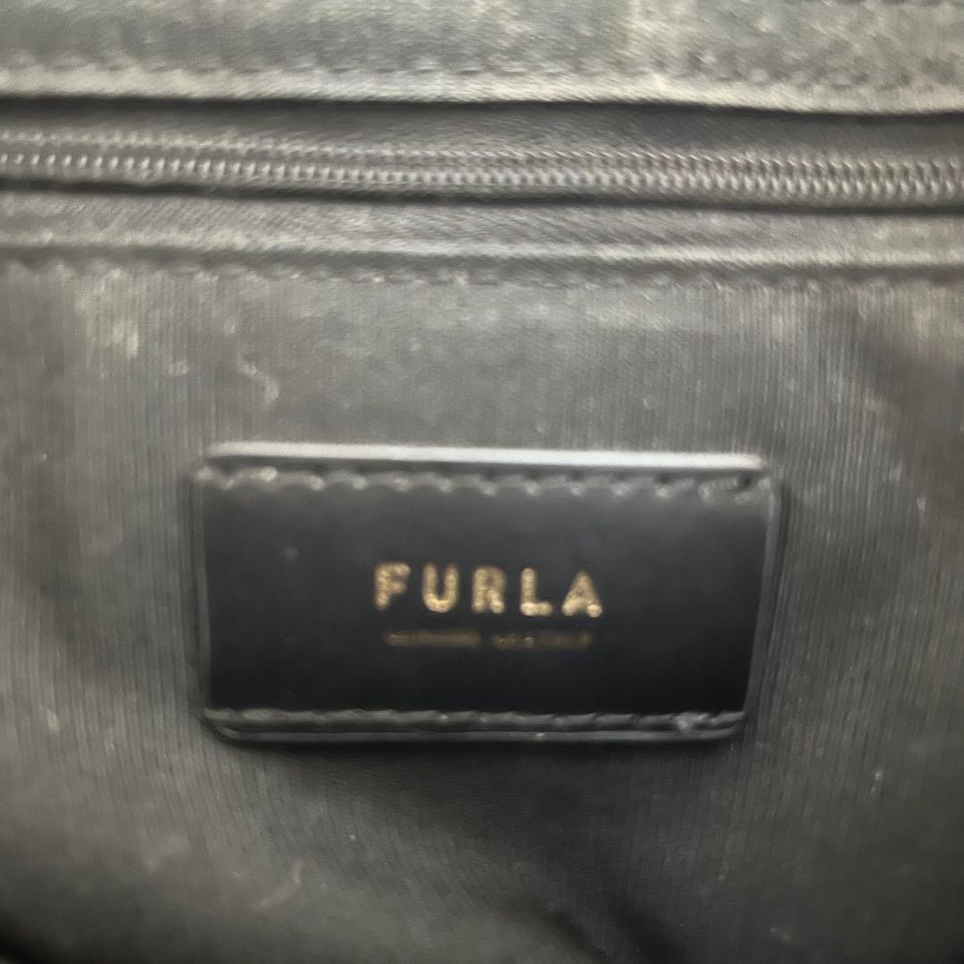 美品✨フルラ ウラニア ショルダーバッグ サドルバッグ レザー 現行