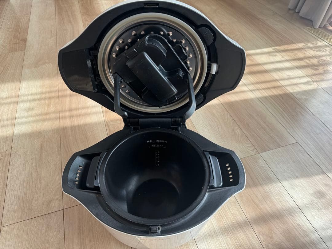 SHARPホットクック 2.4L KN-HW24F-W