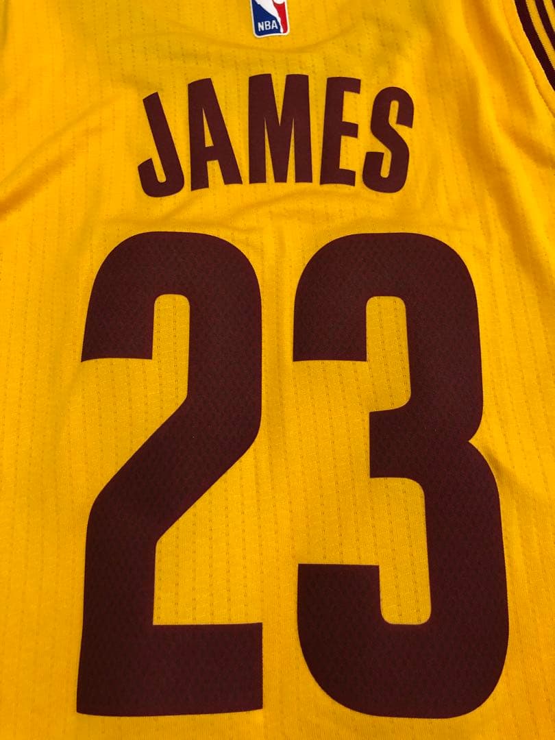 キューピー様専用】【未使用タグ付】レブロン CAVS ユニフォーム 黄色