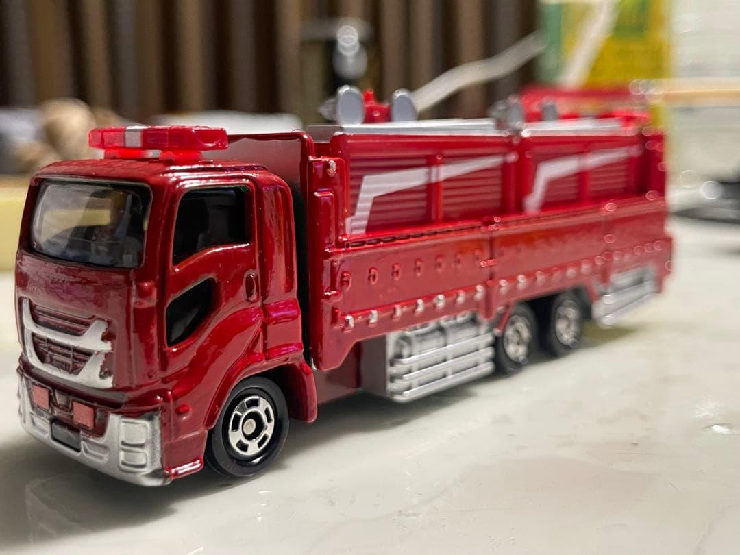 改造消防トミカ 大型高度特殊救助車