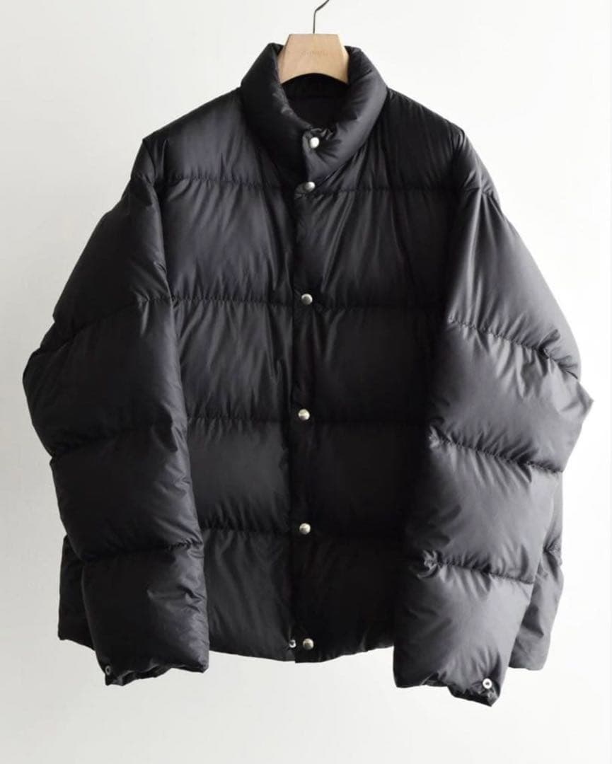 25AW comoli ダウンジャケット ブラック サイズ2 - メルカリ