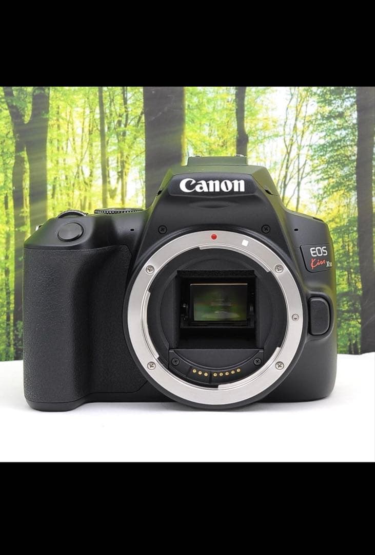 スマホ転送機能付☆Canon Kiss X10トリプル☆動画も写真も最高一眼