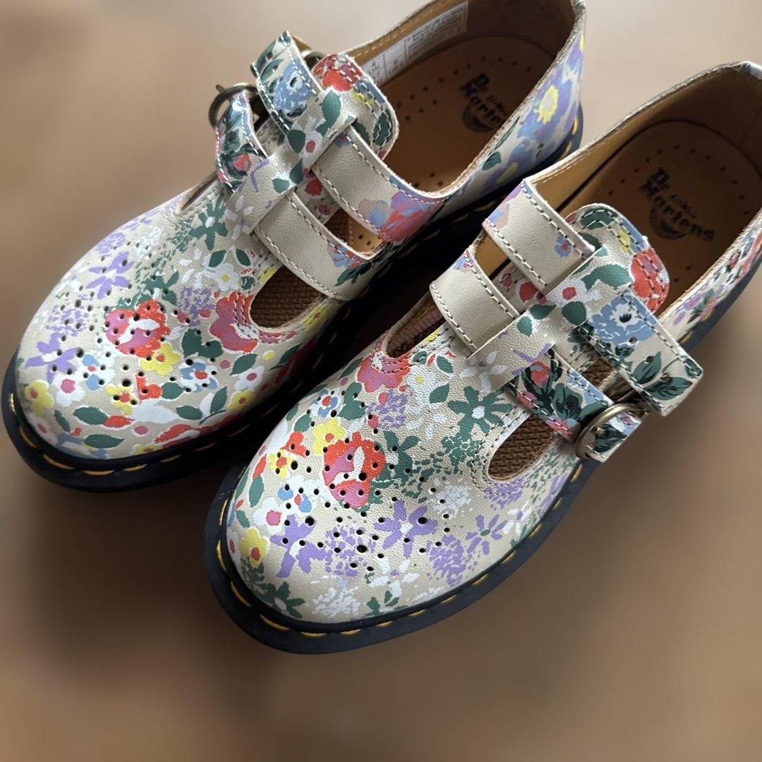 美品 Dr. Martens MSRY JANE 花柄ローファー メリージェーン - メルカリ