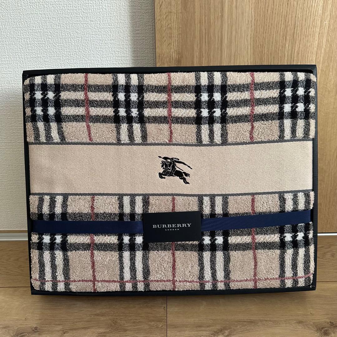 未使用 Burberry タオルケット ノバチェック柄 140×190 - メルカリ