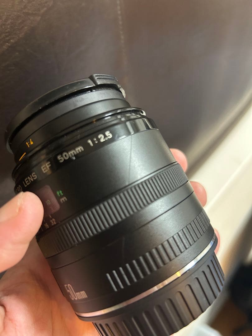 キヤノン EF 50mm f2.5 コンパクトマクロ 《フルサイズ対応》