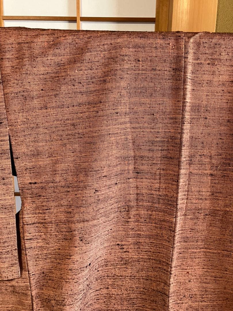 ① ざざんざ織か伊兵衛織 無地 薄朱に黒 単衣 美品 - メルカリ