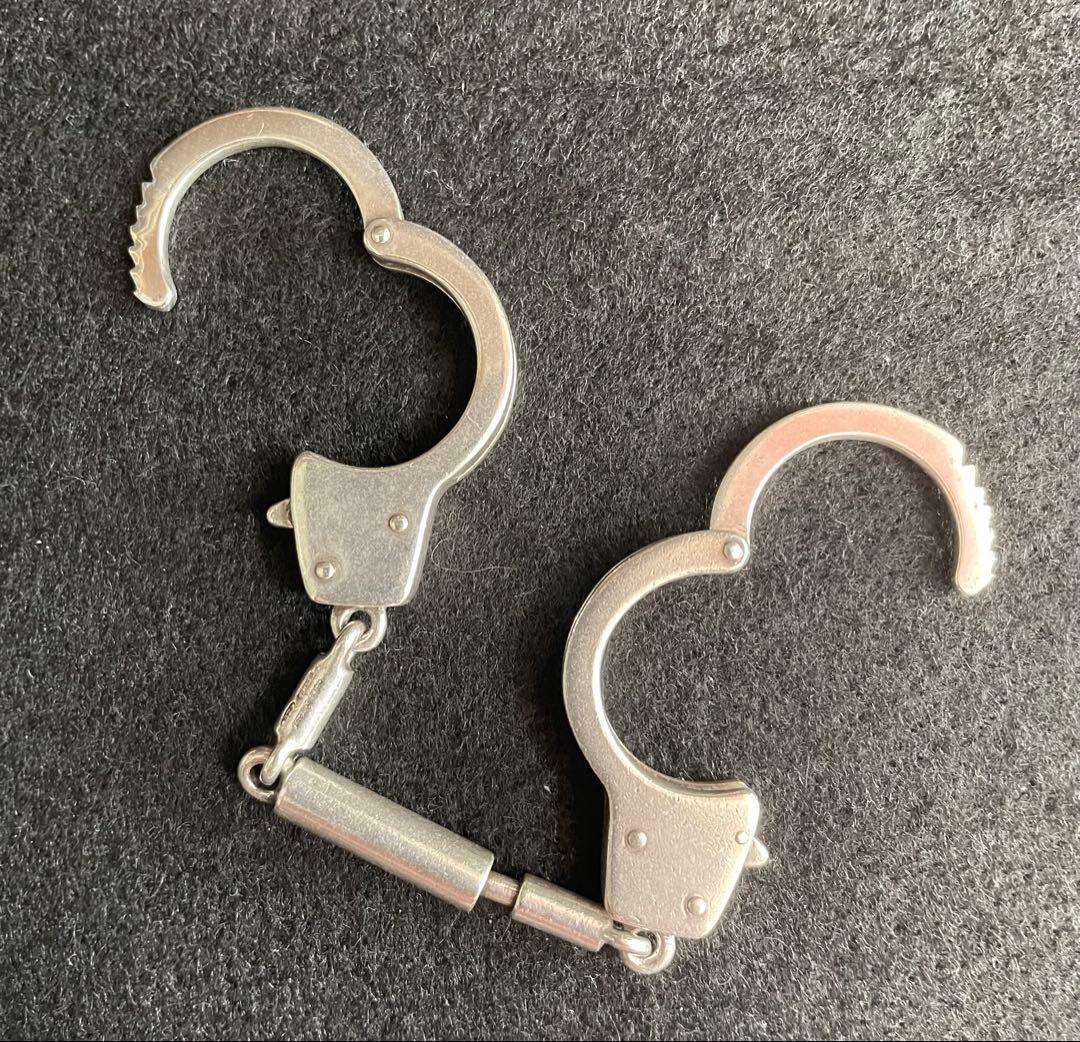 《希少》GUCCI 手錠型キーホルダー