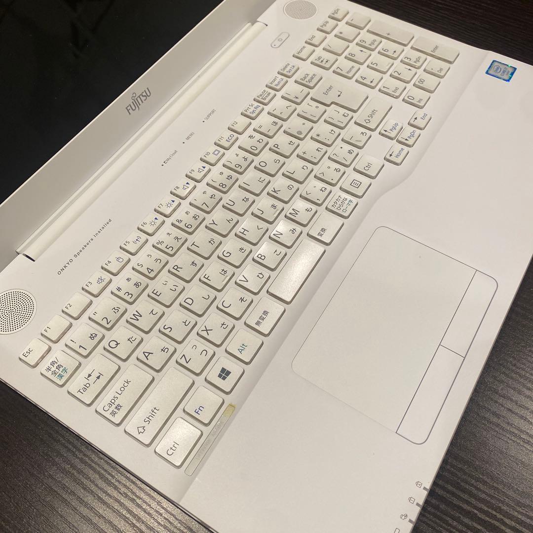富士通 LIFEBOOK (型番: FMVA50XWP)ホワイト ノートPC