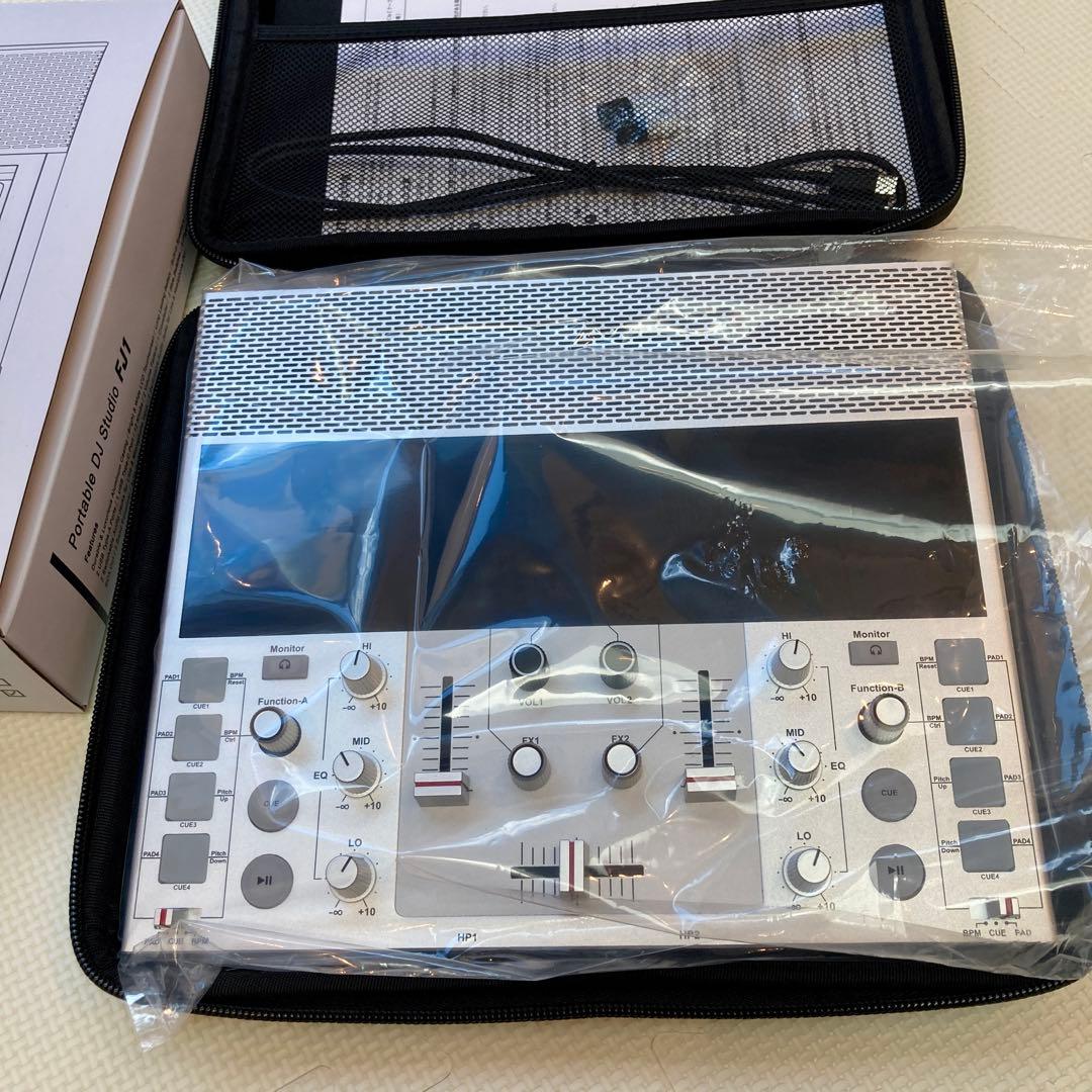 ほぼ新品】FJ1 シルバー ポータブルDJシステム - メルカリ