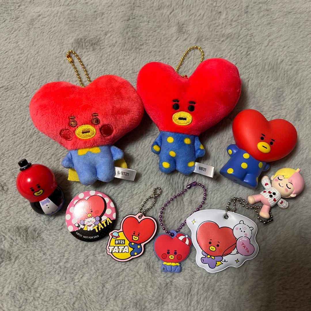 BTS テテ BT21 TATA ぬいぐるみ マスコット 缶バッジ キーホルダー