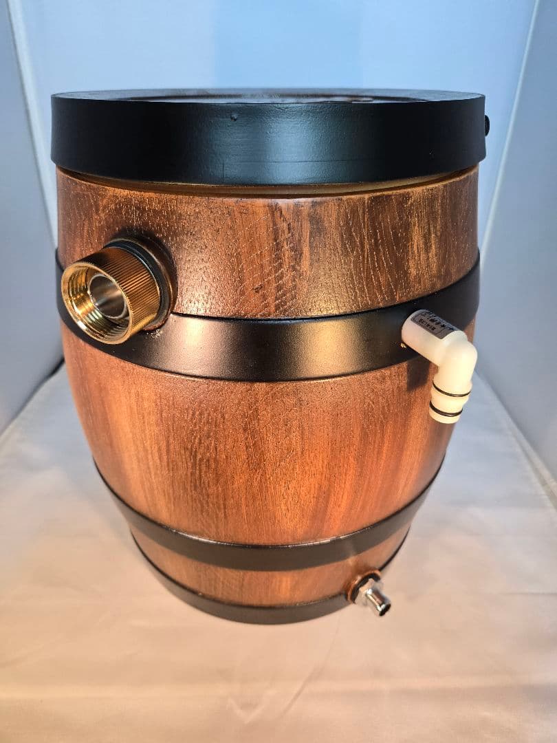 木樽型サーバーサッポロビア樽くん 送料込】新品 サッポロ SAPPORO ビヤ樽くん 氷冷式 木樽型ビールサーバ