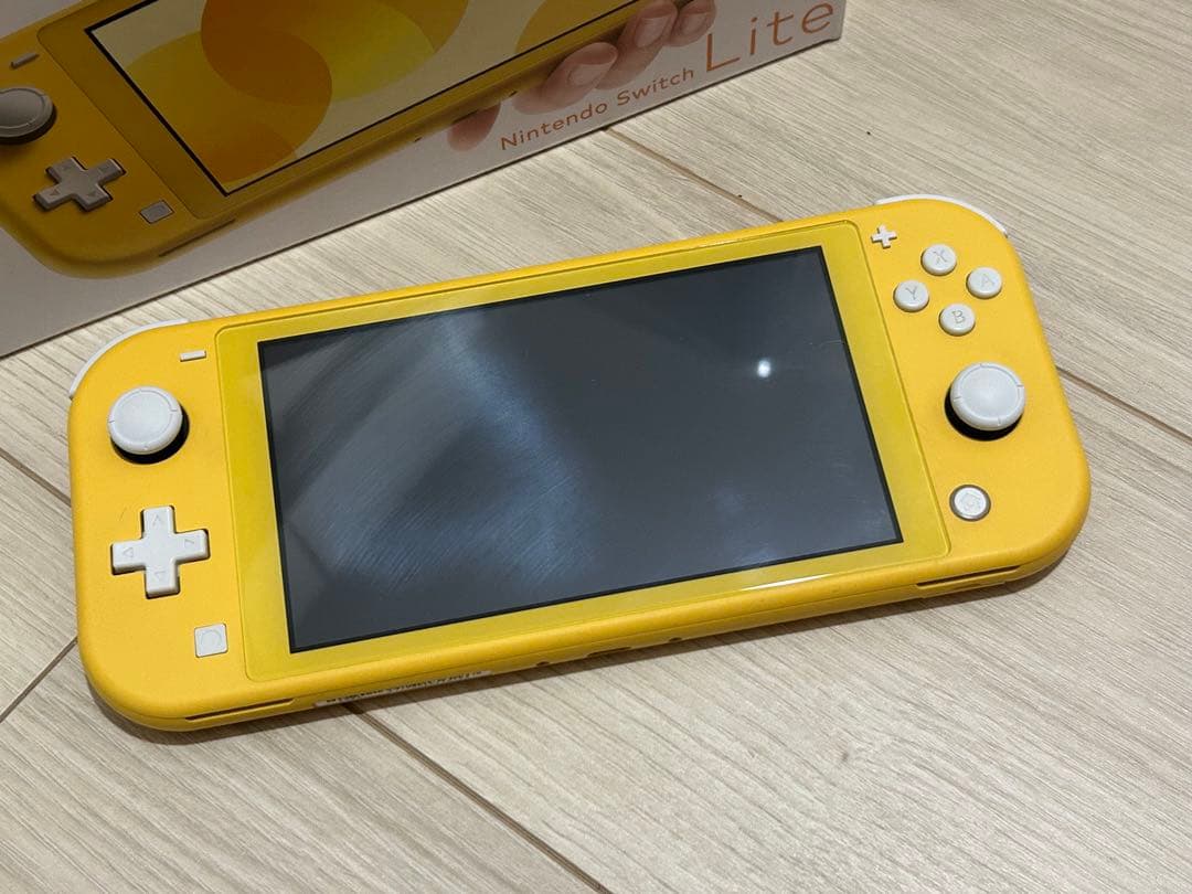 NintendoSwitchLight イエロー Nintendo Switch Lite - Yellow (Refurbished) : Amazon.co.uk: PC
