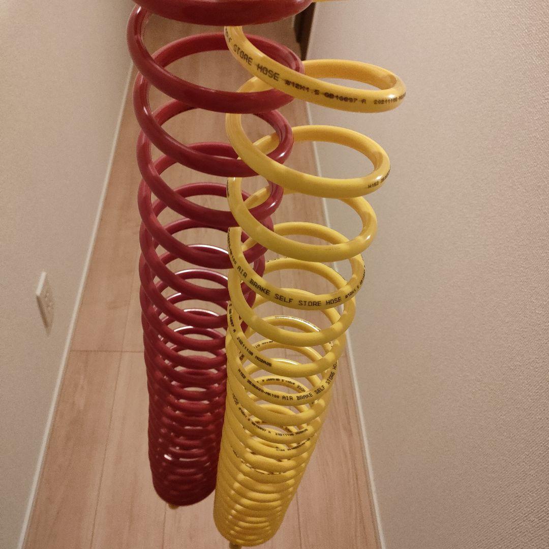 新品トレーラースパイラルホース エアーホース赤黄色2本セット 耐久性