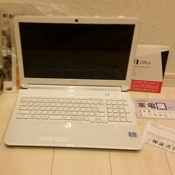 富士通FMV.A53KWP2Windows8