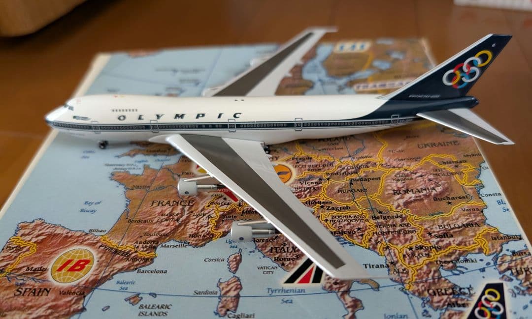 入手困難 1/400 747-200 オリンピック航空 旧塗装入手困難 1/400 747