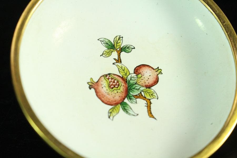 中国美術 琺瑯彩 香炉 箸筒 香合 三揃(K-A831) - メルカリ