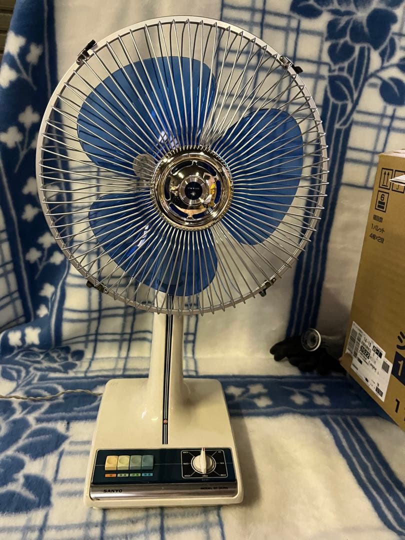 昭和レトロ SANYO 扇風機 EF-6CRN サンヨー - メルカリ