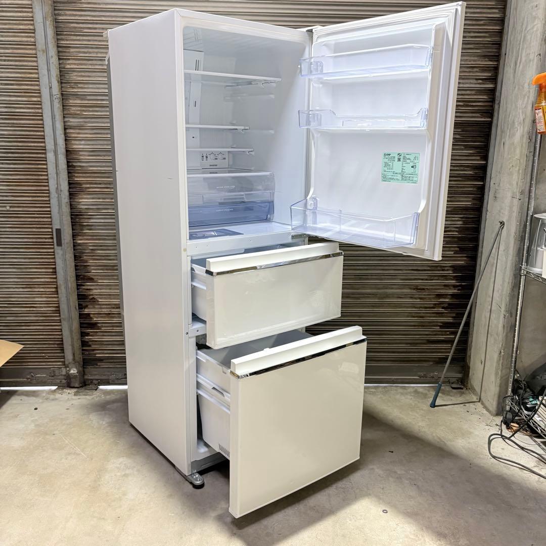 福岡】三菱 ノンフロン冷凍冷蔵庫 MR-CX33A-W 330L 2016年製 - メルカリ