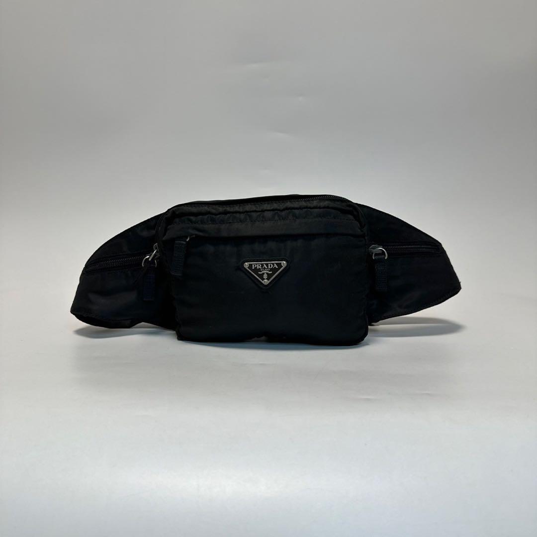 m61【極美品】プラダ 三角ロゴ ナイロン ブラックウエストバッグ