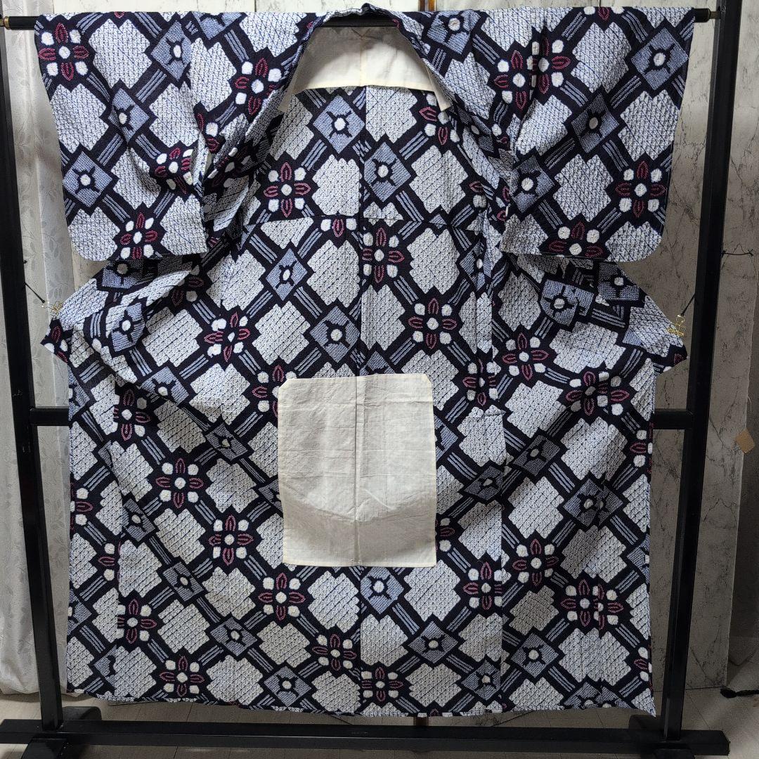 濱文子様ご購入高級有松絞り 肩当て居敷き当て付き 一部しつけ糸有り美