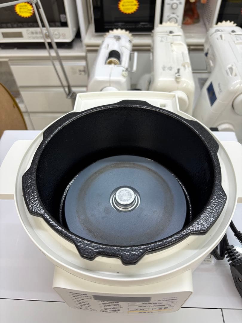 アイリスオーヤマ 電気圧力鍋 PC-MA2-W 2.2L 2021年製