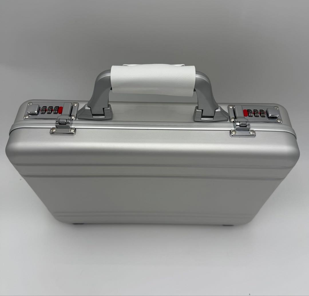 アタッシュケースS アルミ製 新品未使用 ダイヤルロック式 処分価格