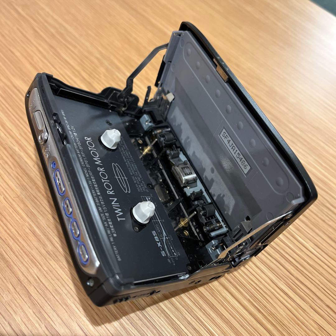 ジャンク】パナソニックポータブルカセットプレイヤーRQ-SX7 - メルカリ